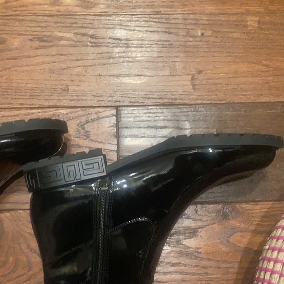 NIB Guess 8  Raniele 4 Black Patent Over the Knee Flat Boots New in Box - Picture 7 of 11